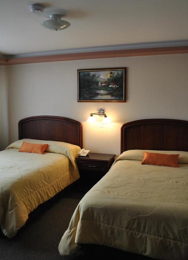Hotel Makroz Latacunga Exterior photo
